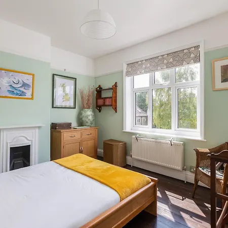 Danehurst -